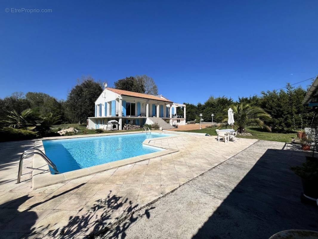 Maison à SAUJON