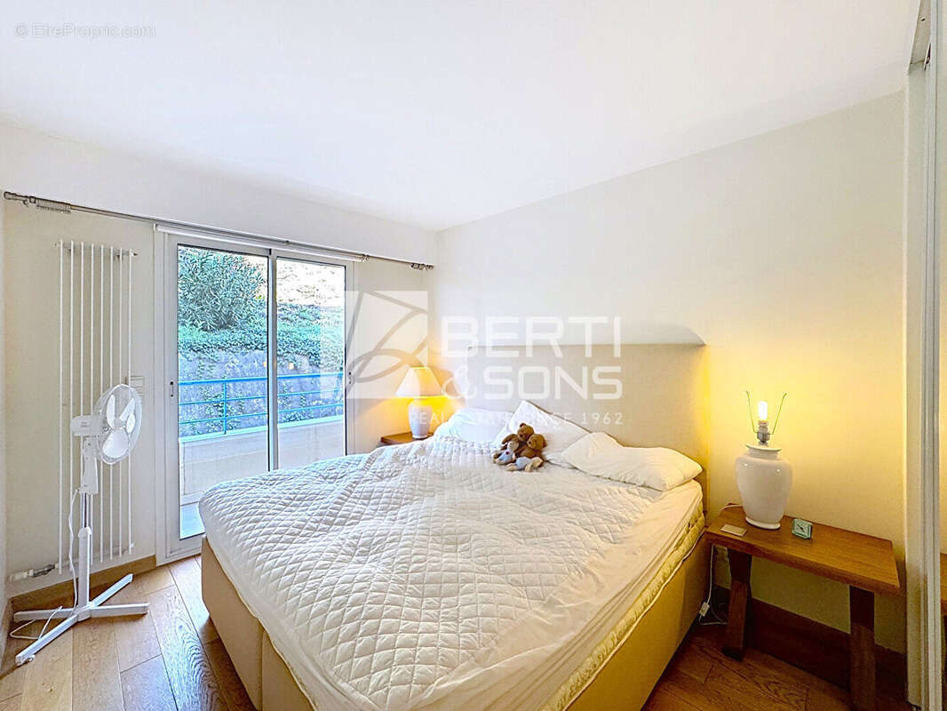 Appartement à MANDELIEU-LA-NAPOULE
