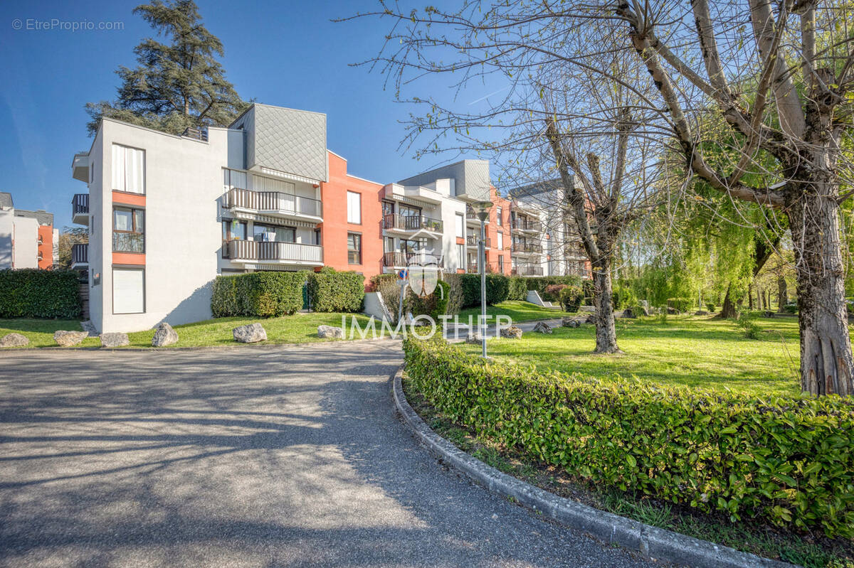Appartement à MOIRANS