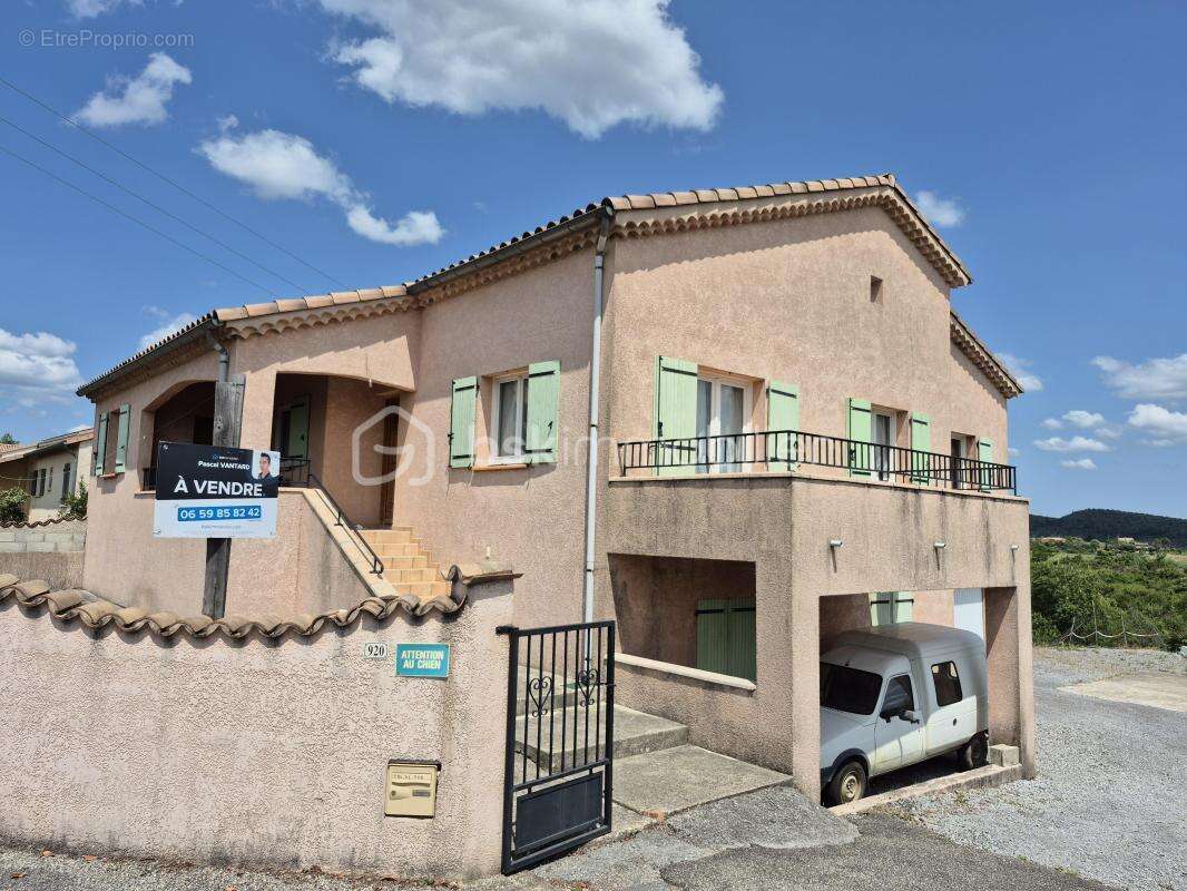 Maison à UZER