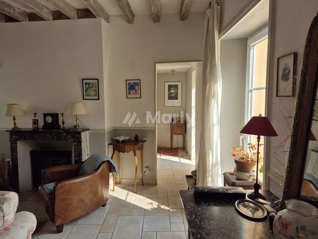 Maison à AIX-EN-OTHE