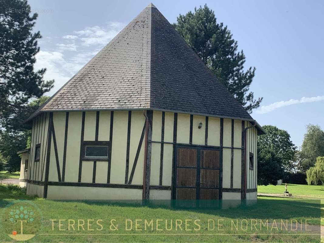Maison à BEUVRON-EN-AUGE