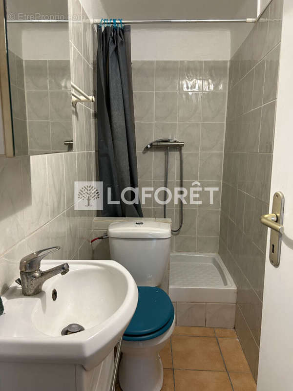 Appartement à SAINT-LAURENT-DU-VAR