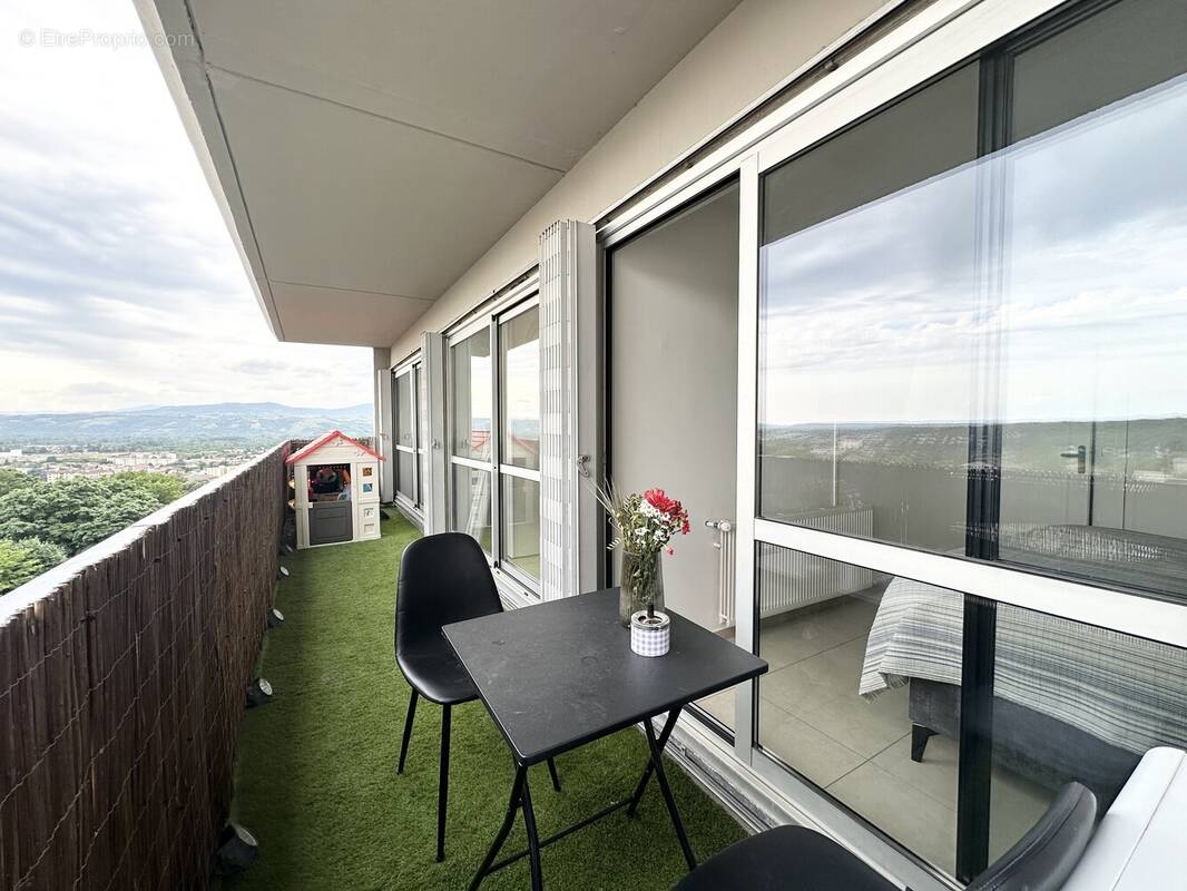 Appartement à LE PEAGE-DE-ROUSSILLON