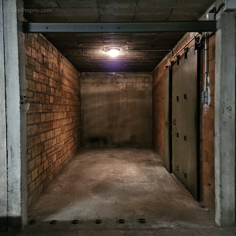 Parking à ASNIERES-SUR-SEINE