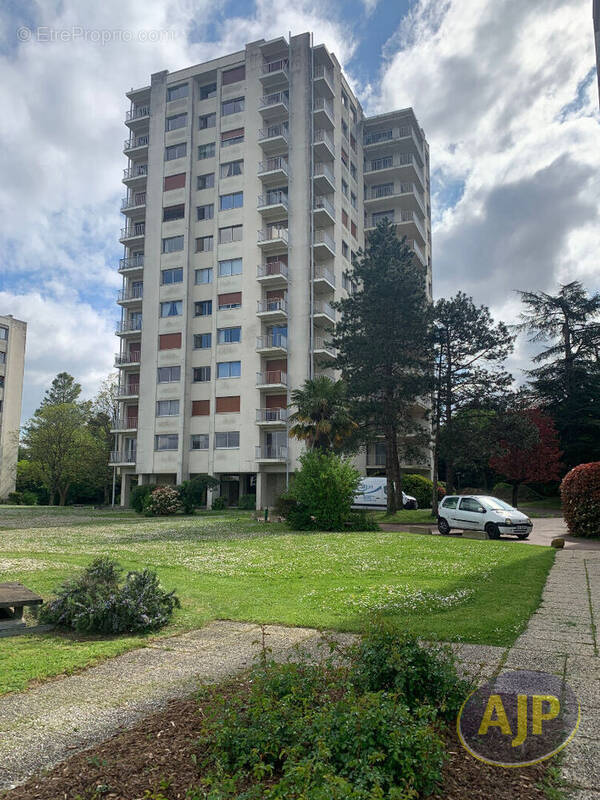 Appartement à SAINT-SEBASTIEN-SUR-LOIRE