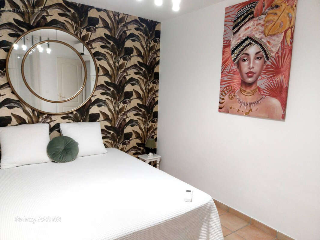 Maison à ROQUEBRUNE-SUR-ARGENS