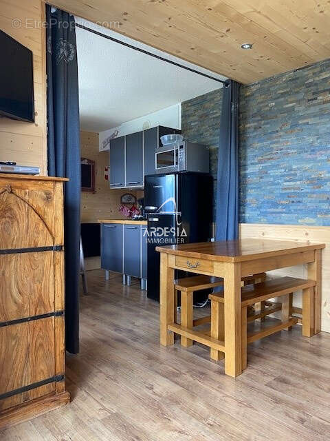 Appartement à LE CHATEL