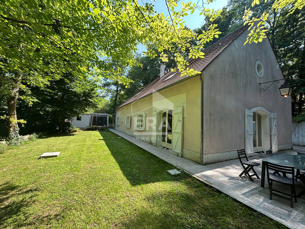 Maison à CHALO-SAINT-MARS