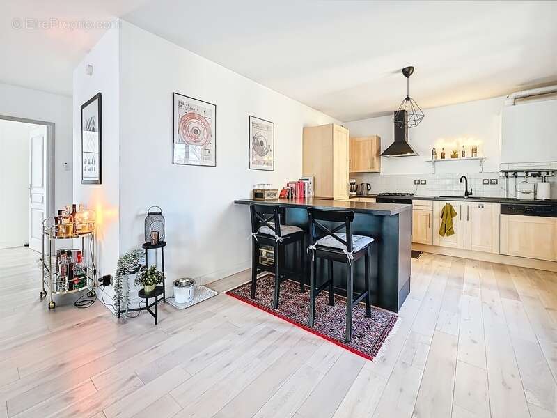 Appartement à CRAPONNE