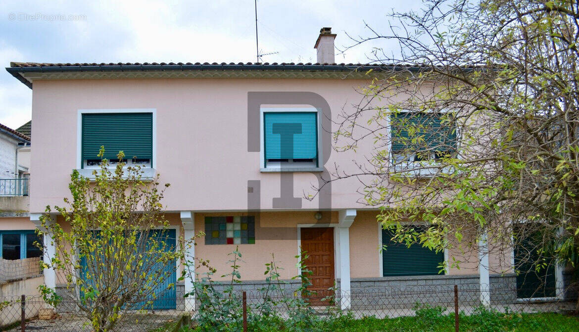 Maison à QUILLAN