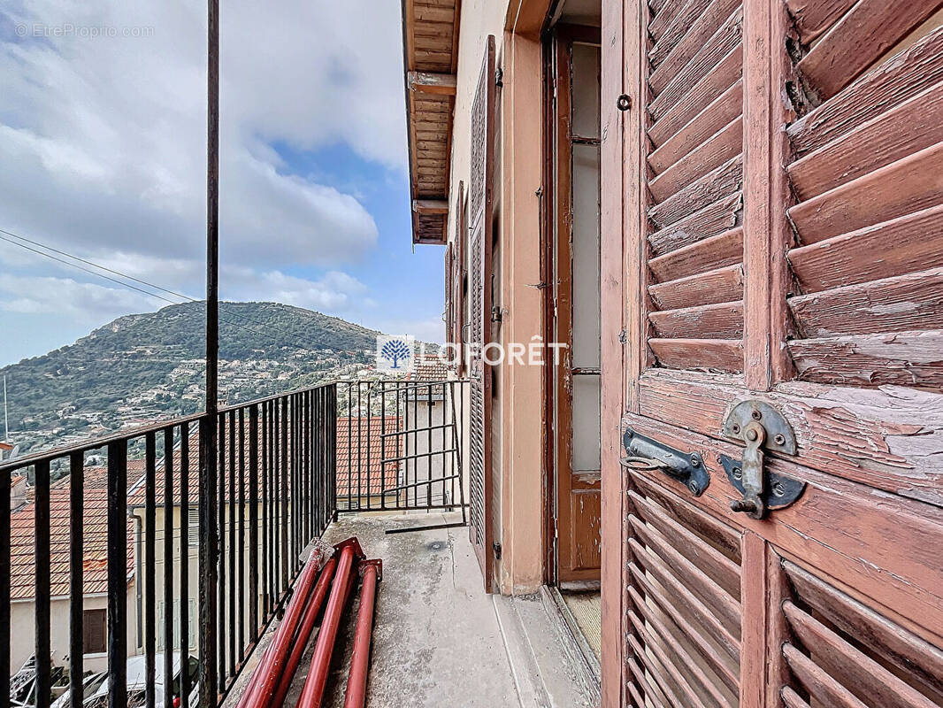 Appartement à LA TURBIE