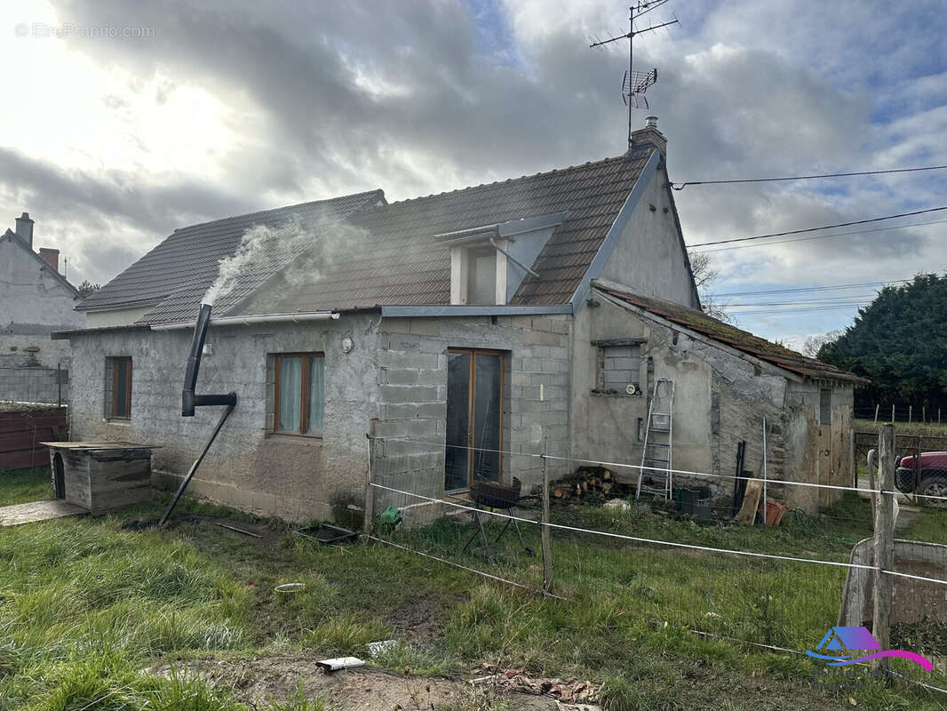 Arrière  - Maison à CHATEAUMEILLANT