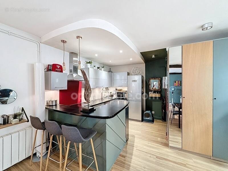 Appartement à PARIS-11E