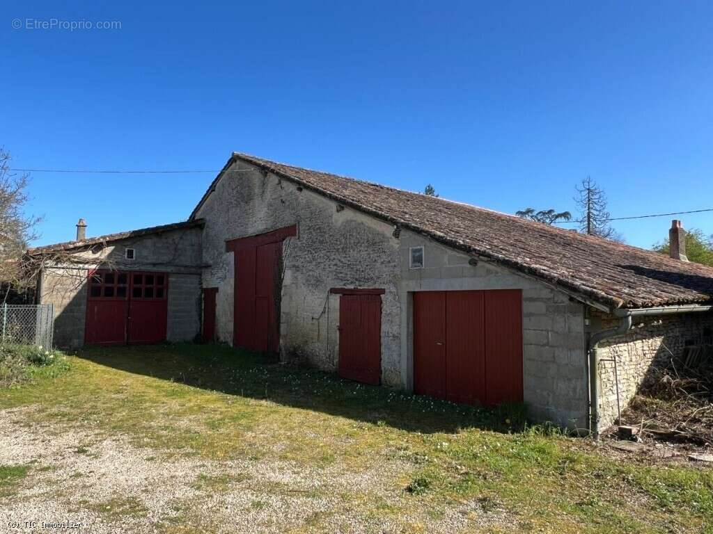 Maison à CIVRAY