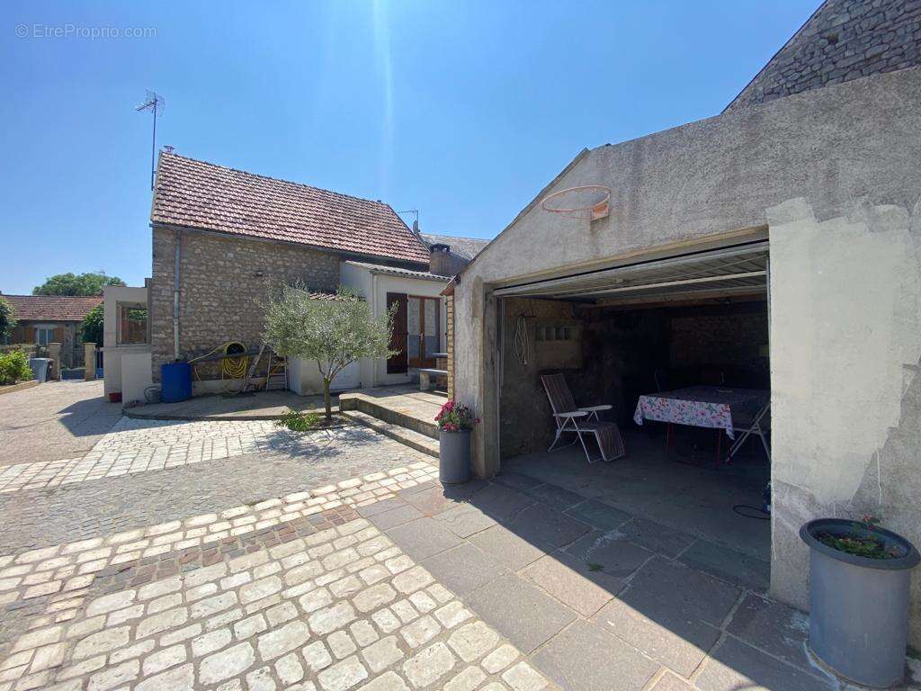 Maison à ANGERVILLE