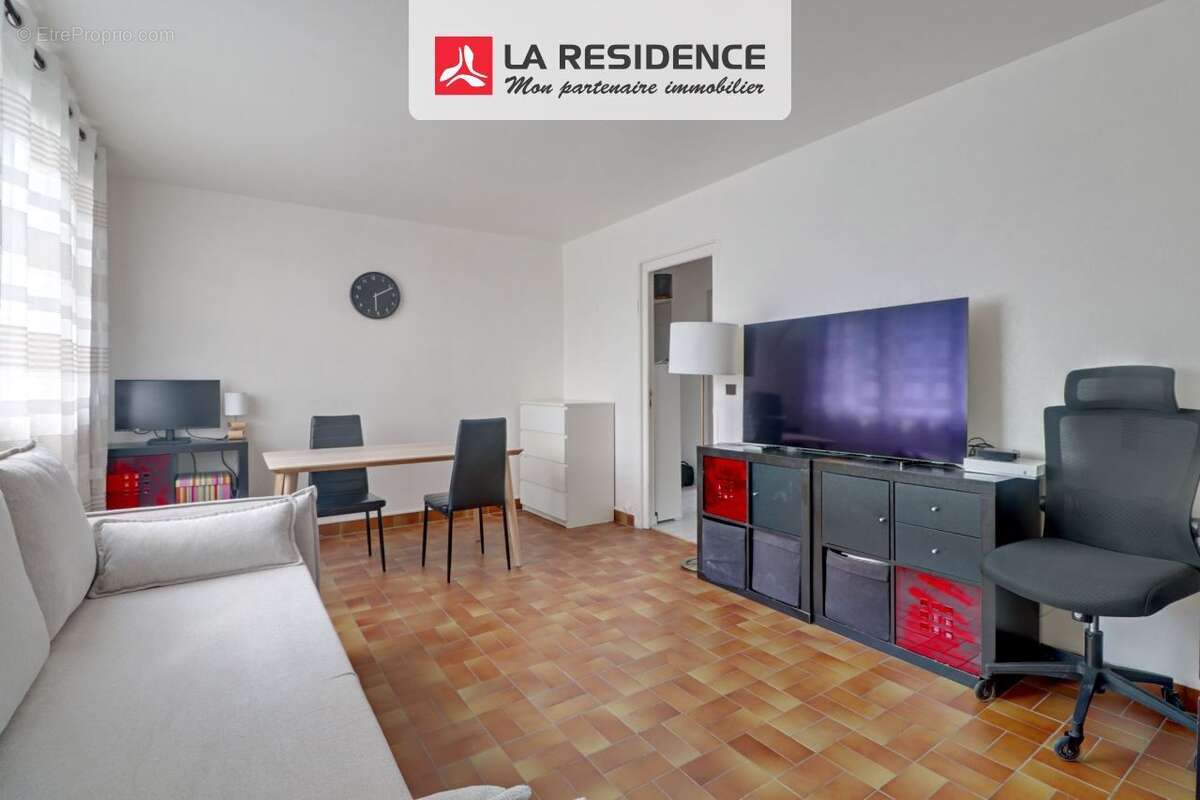 Appartement à MAURECOURT