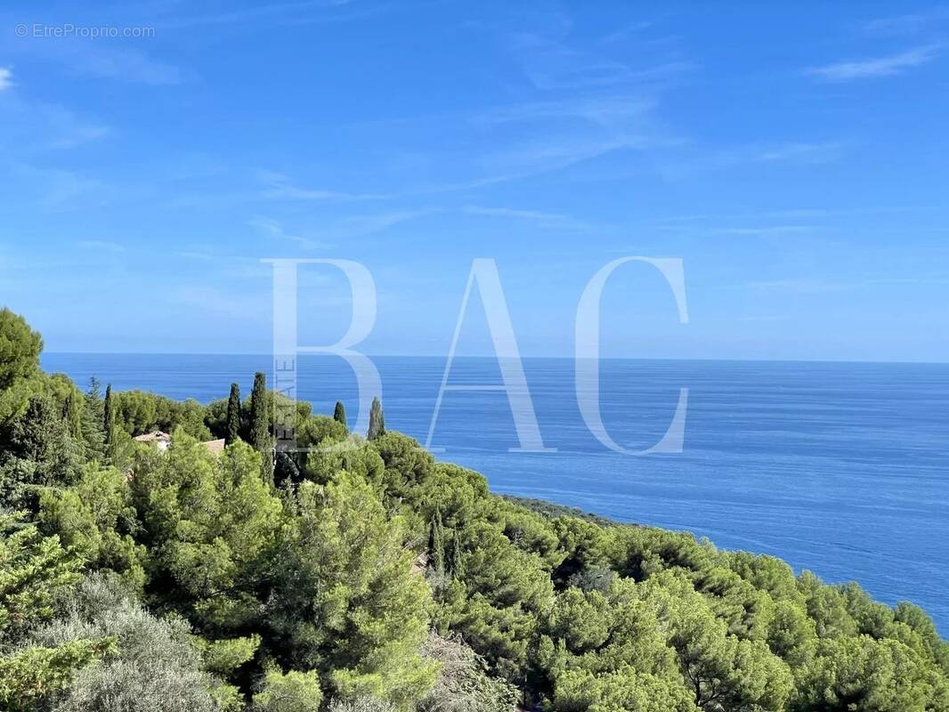 Appartement à EZE