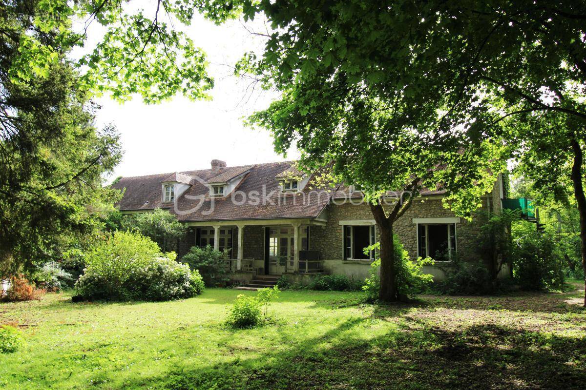 Maison à NANTEAU-SUR-LUNAIN