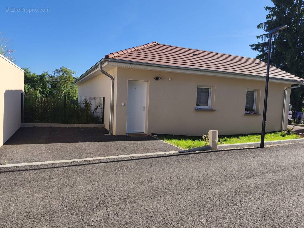 Maison à LES ABRETS