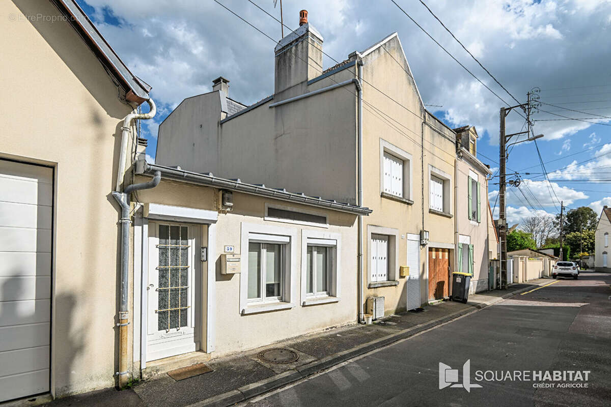 Maison à BLAINVILLE-SUR-ORNE