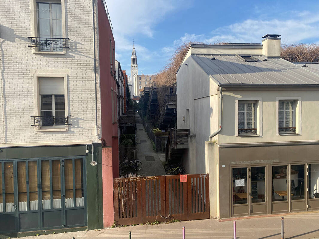 Appartement à PARIS-20E