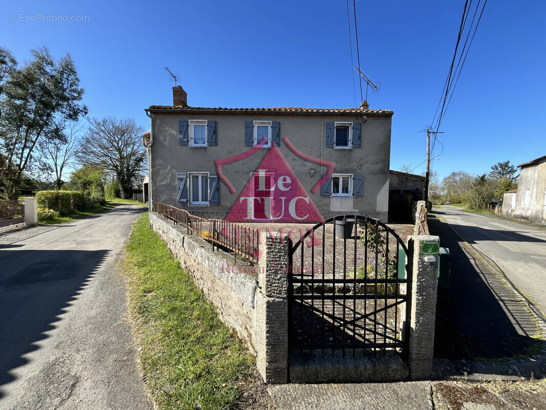Maison à BRESSUIRE