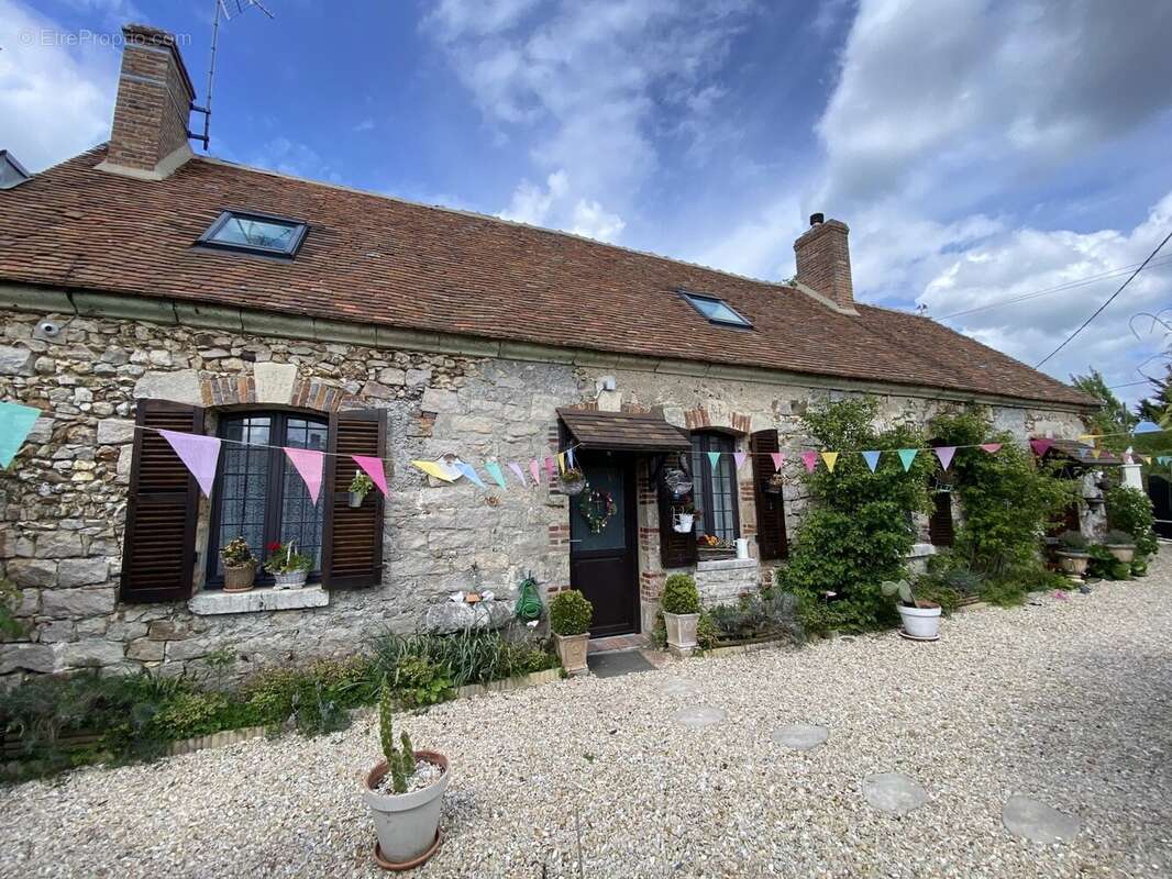Maison à COURTENAY
