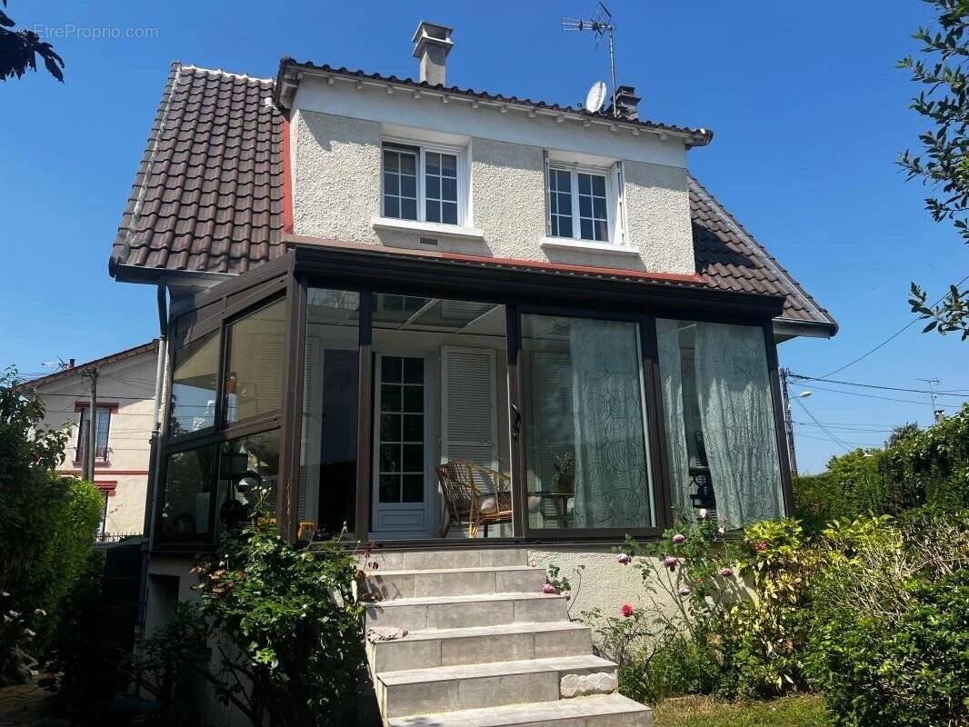 Maison à NEUILLY-SUR-MARNE