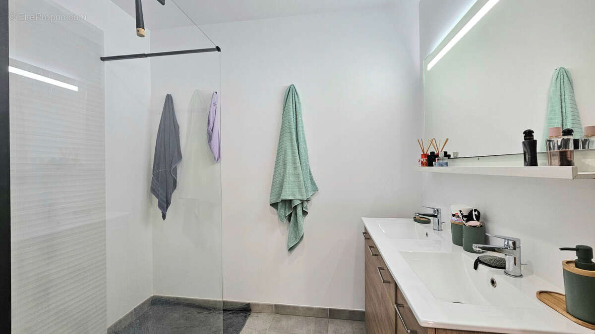 Appartement à FRONTIGNAN