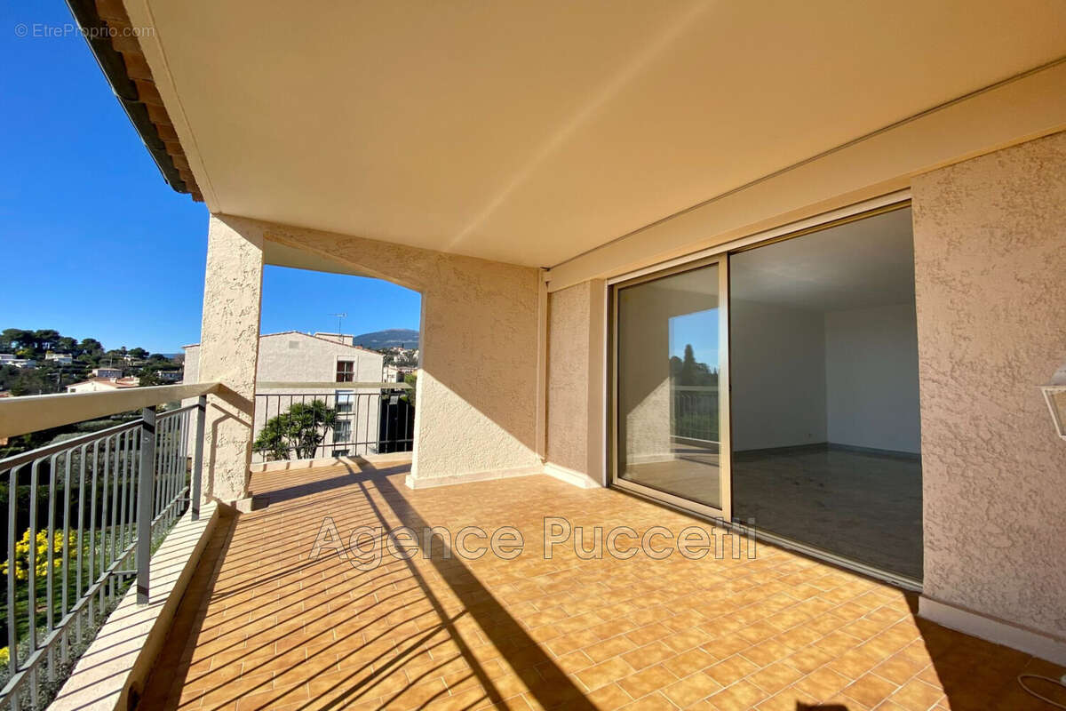 Appartement à VENCE