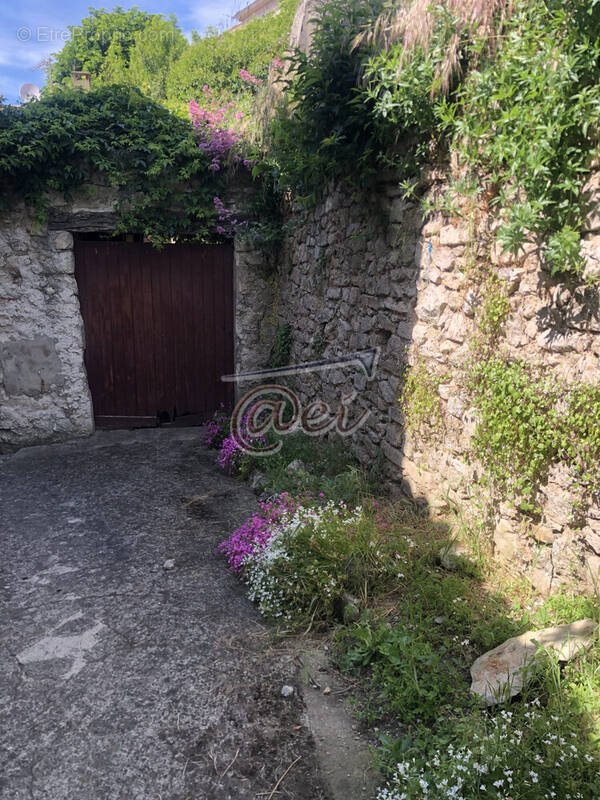 Maison à ESPARRON