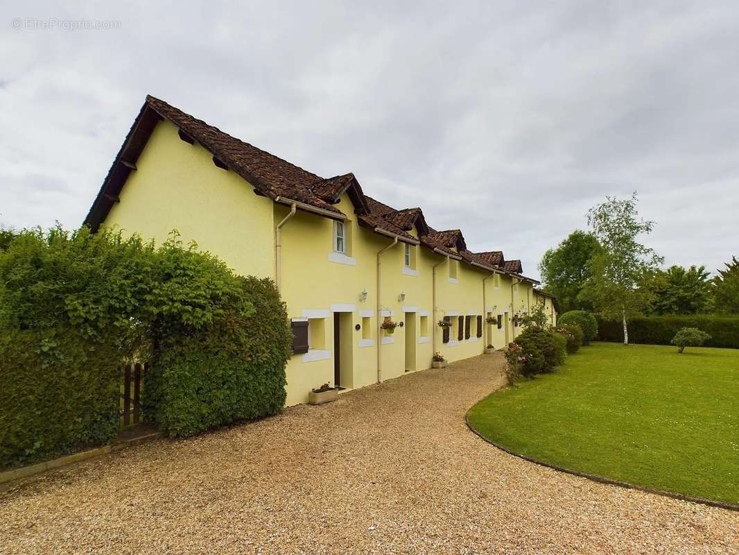 Maison à THIVIERS