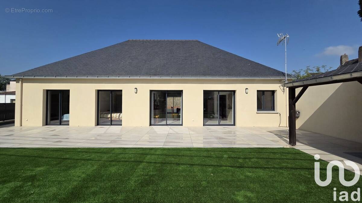 Photo 1 - Maison à QUESTEMBERT