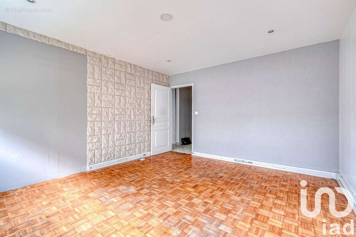 Photo 7 - Appartement à LE BLANC-MESNIL