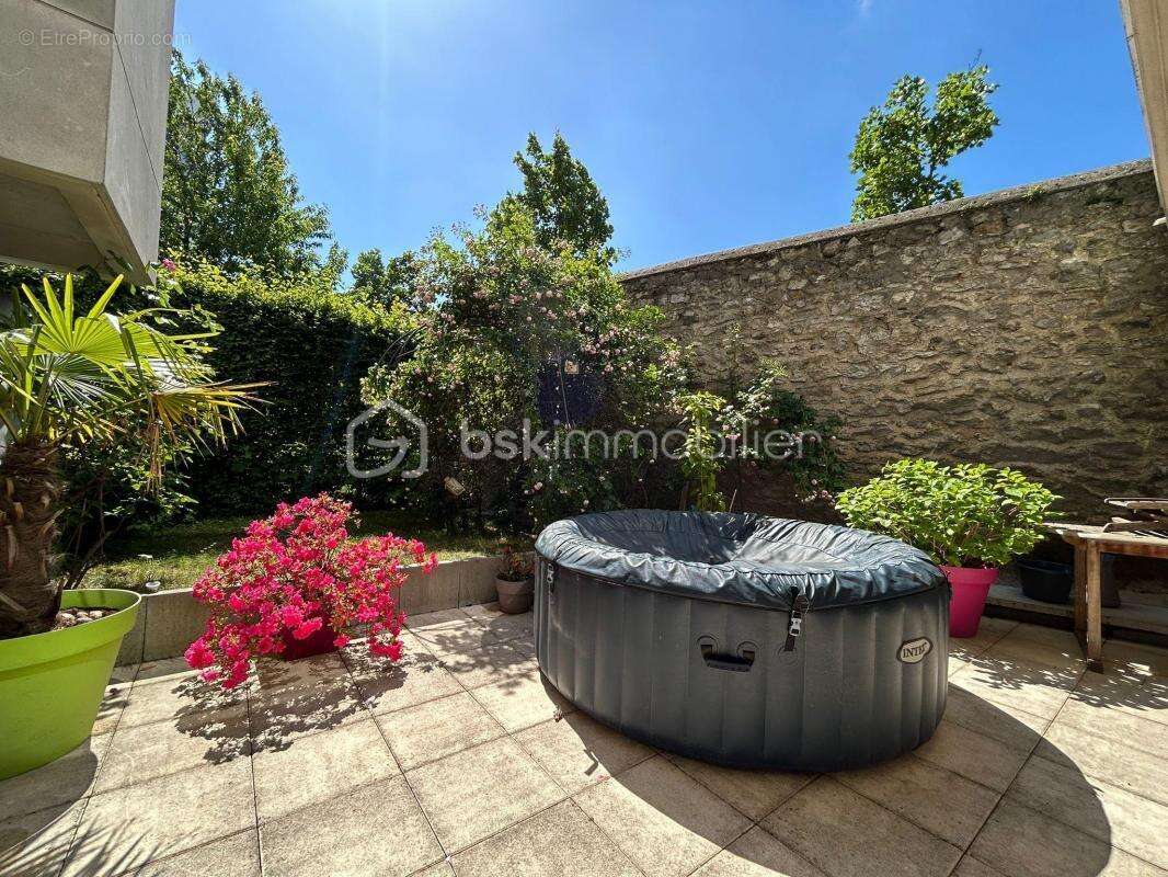 Appartement à CHEVILLY-LARUE
