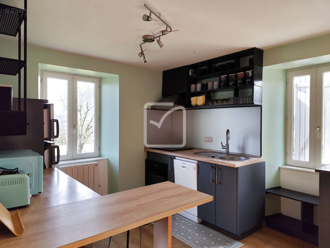 Maison à BEAULIEU-SUR-DORDOGNE