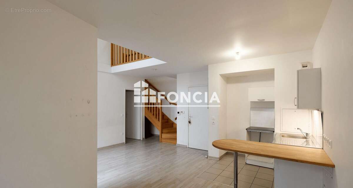 Appartement à RIS-ORANGIS