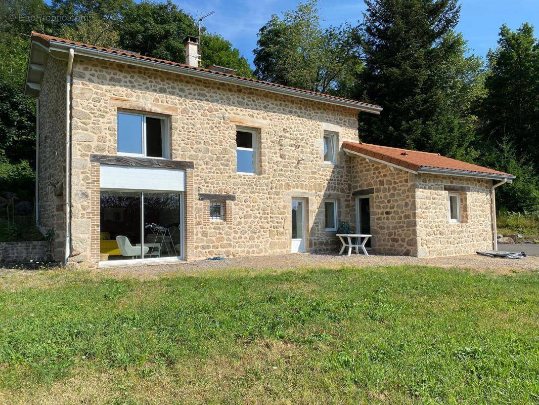 Maison à NOIRETABLE