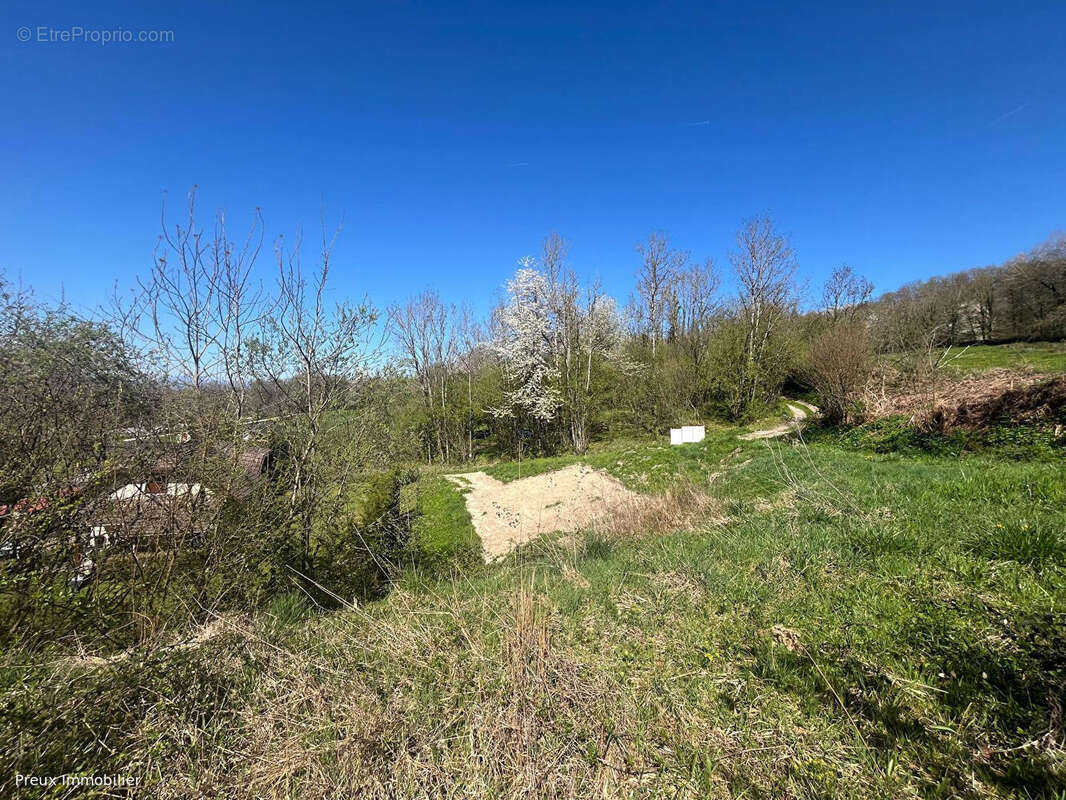 Terrain à ALBENS