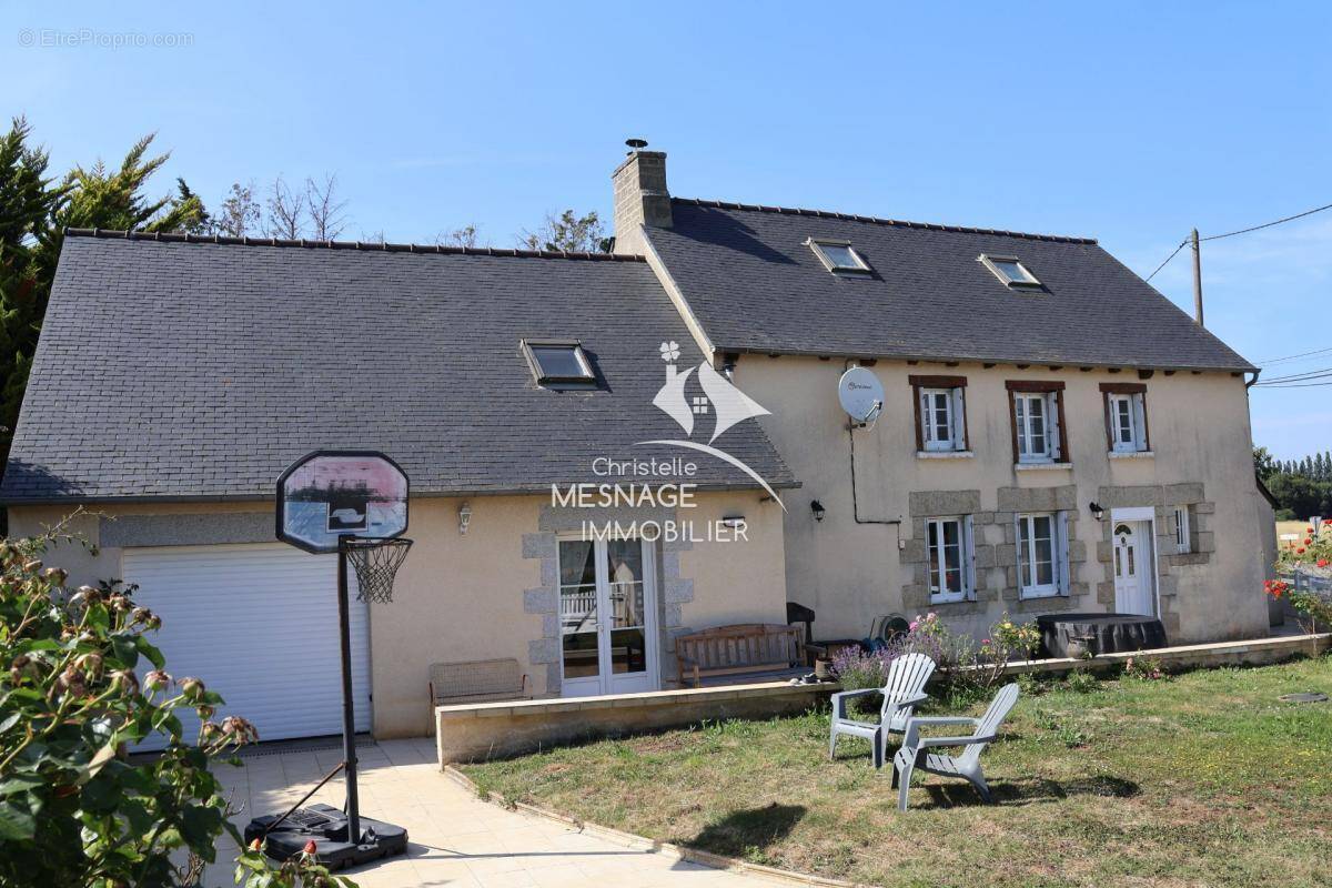 Maison à DINAN