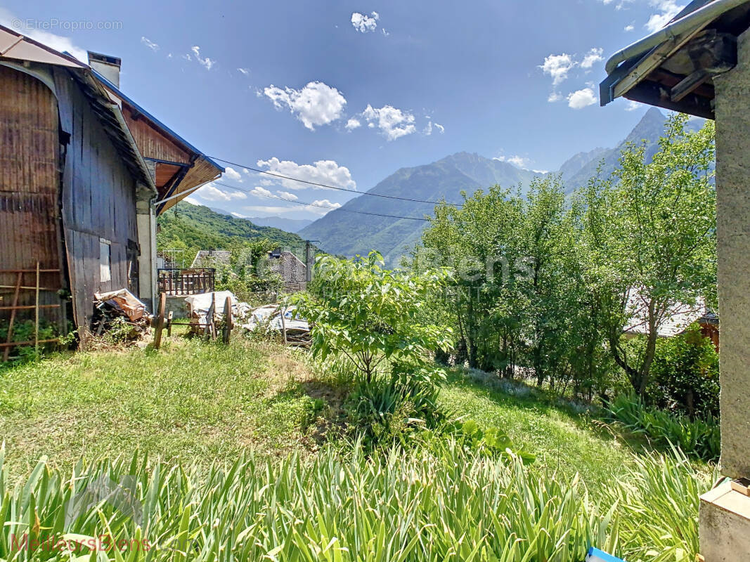 Maison à LES CHAVANNES-EN-MAURIENNE