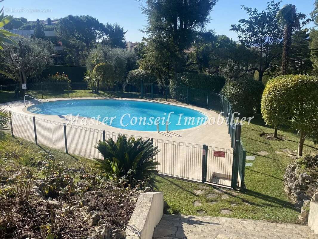 Appartement à LE CANNET