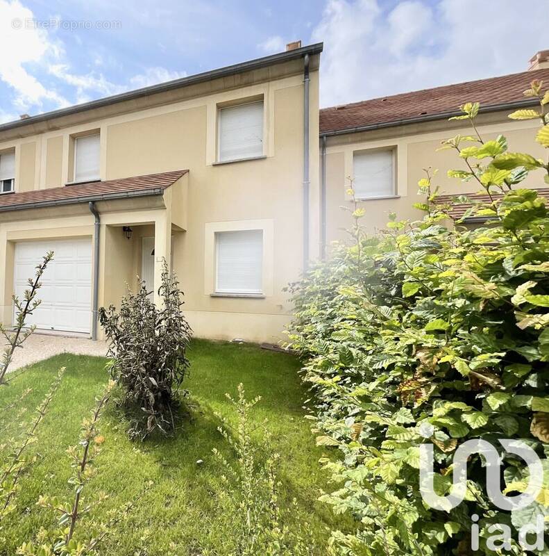 Photo 1 - Maison à ROZAY-EN-BRIE