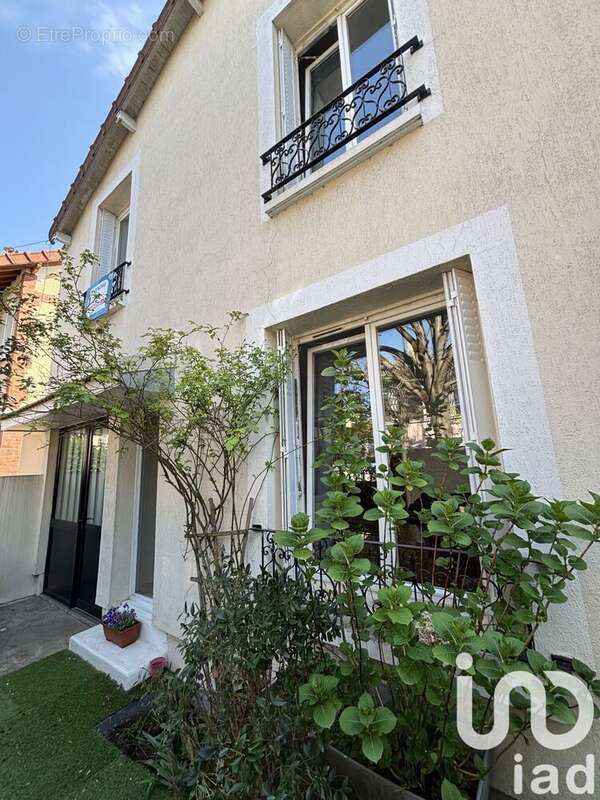 Photo 3 - Maison à SAINT-MAUR-DES-FOSSES