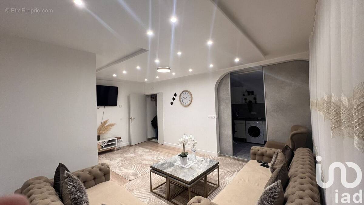 Photo 1 - Appartement à SAVIGNY-LE-TEMPLE