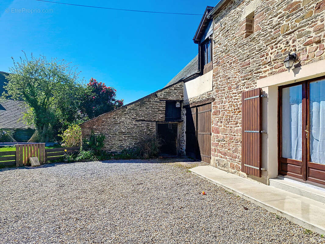Maison à LANOUEE