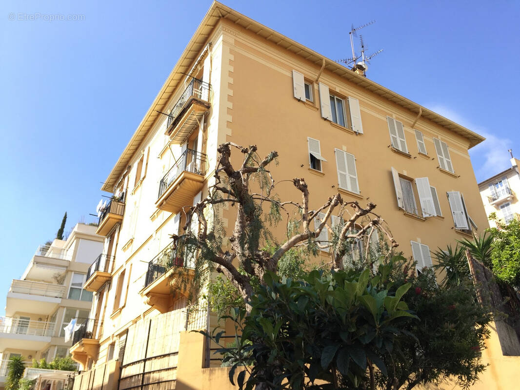 Appartement à BEAUSOLEIL