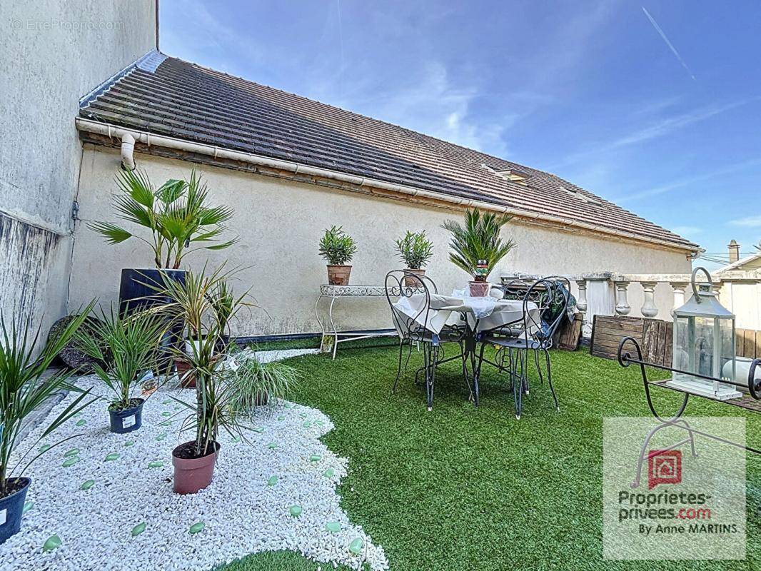 Appartement à VIRY-CHATILLON
