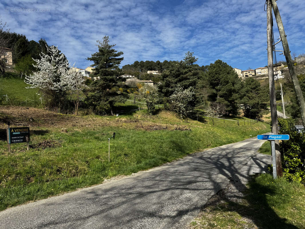 Terrain à VALS-LES-BAINS